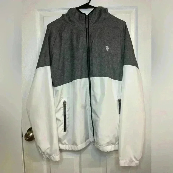 U.S. Polo Assn Men's Hooded Windbreaker/Jacket Full Zip Logo Size Med - Picture 1 of 7